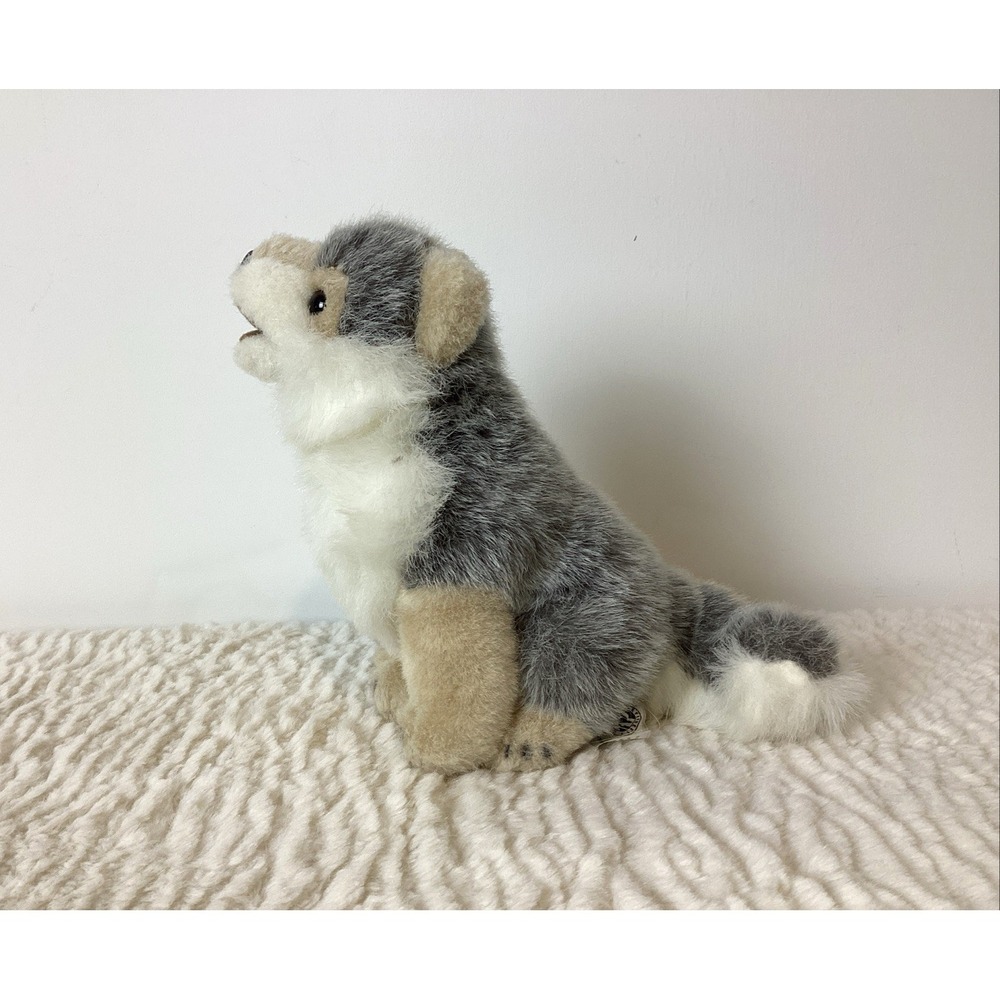 Defenders Of Wildlife Howling Wolf Plush Stuffed Animal Gray & Ivory EUC 9 Inch